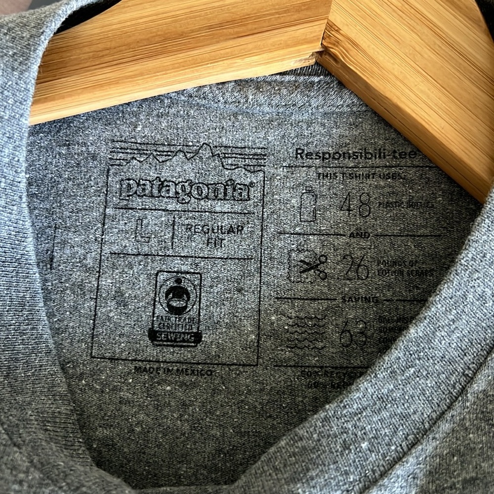 NWOT Patagonia Short Sleeve Tee - Picture 5 of 8